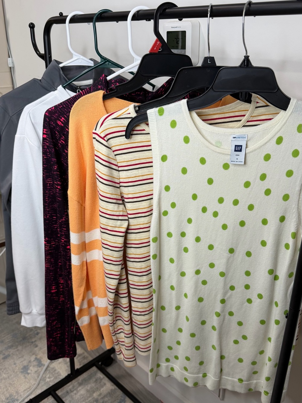 6-Piece Women’s Clothing Bundle Size S Sweaters Tops Jackets